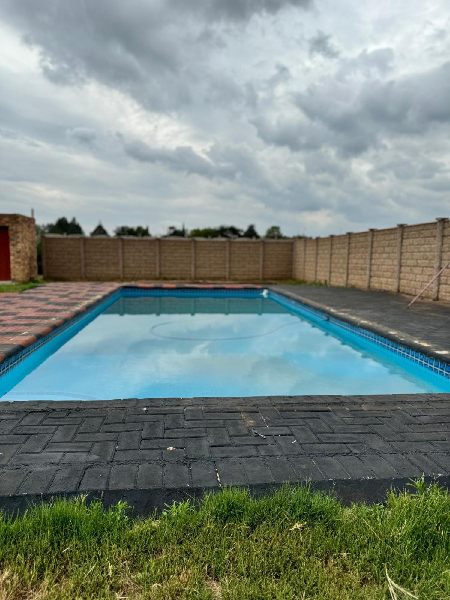The Herby Taylor Guest House Vereeniging Exterior foto